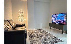 Rentnow Ultracentral Modern Apartment